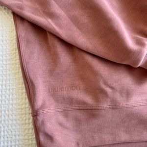 Lululemon Perfectly Oversized Cropped Crew  Softstreme Size 12 Mulled Wine/Mauve